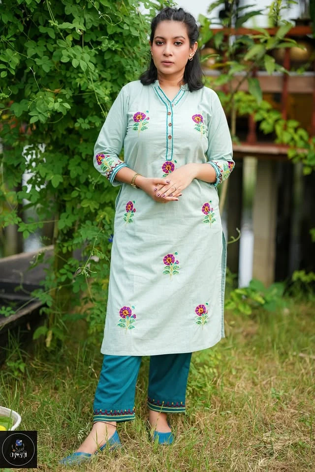 Pantone green  Hand-Stitched Lilen Kurti
