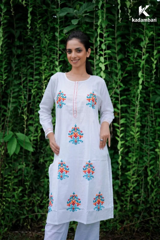 স্রোতস্বিনী